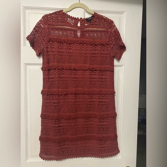 Anthropologie short sleeve dress. Maroone/ burgundy coloring. Worn once Size XS - Picture 3 of 3